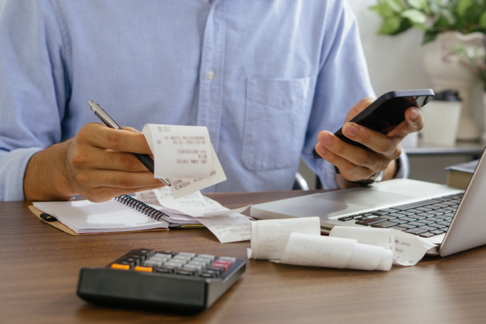 Notes de frais et facturation électronique : e-invoicing ou e-reporting ?