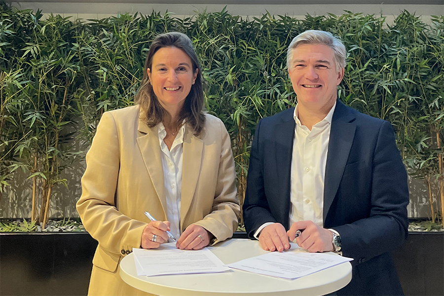signature partenariat CF et Le Village by CA Aquitaine